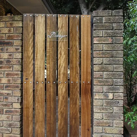 Stellenhaus Guest Cottage Stellenbosch Exterior foto